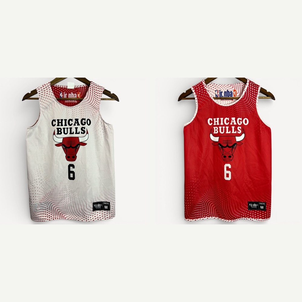 Chicago Bulls Jr NBA Leagues Reversible Basketball Jersey Youth Medium Red White